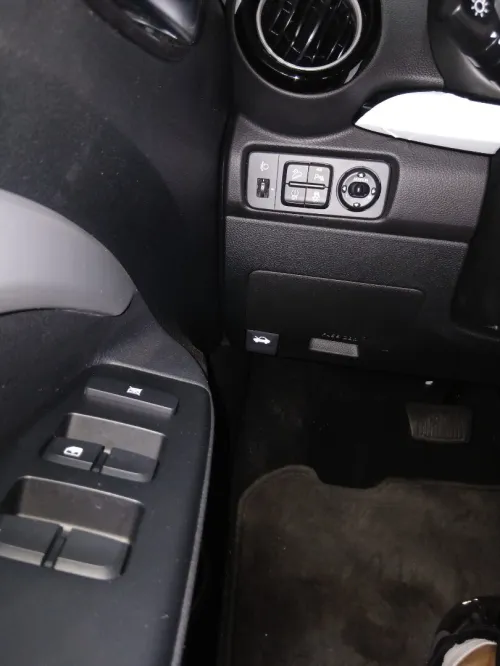 Kia KX1 2025 La tot