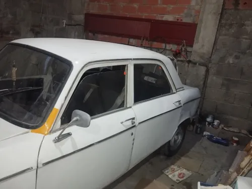 Peugeot 204 1974 204