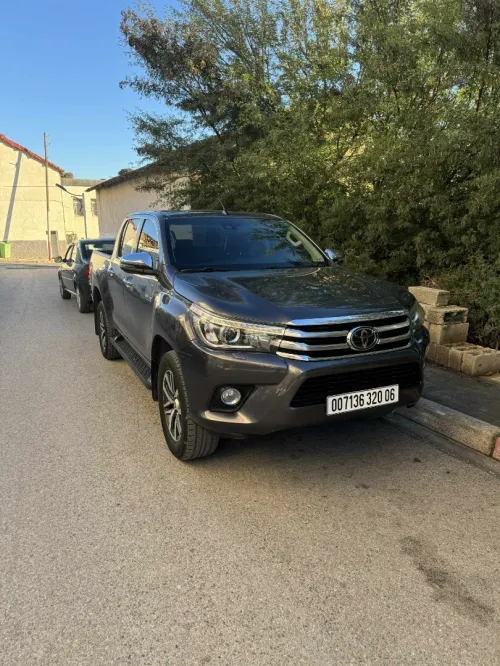 Toyota Hilux 2020 LEGEND DC 4x4 Pack Luxe