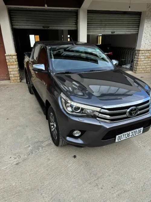 Toyota Hilux 2020 LEGEND DC 4x4 Pack Luxe