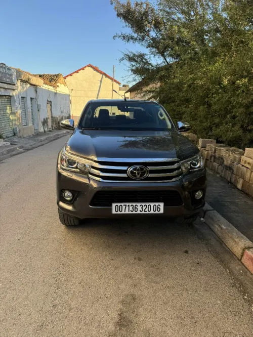 Toyota Hilux 2020 LEGEND DC 4x4 Pack Luxe