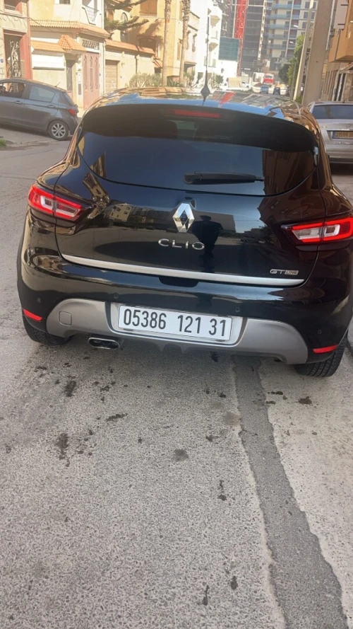 Renault Clio 4 2021 Exception