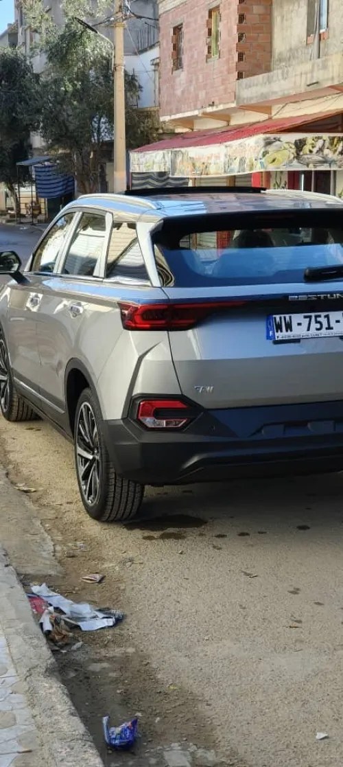 Bestune T77 2025 