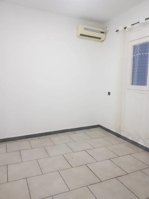 Vente Appartement Niveau de villa F2 Oran Ain el turck