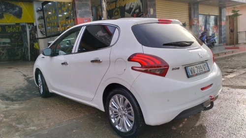 Peugeot 208 2020 Allure Facelift