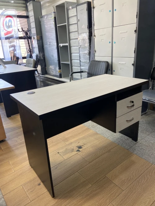 SANTIAGO BUREAU 1 M LOCAL MILAMINE