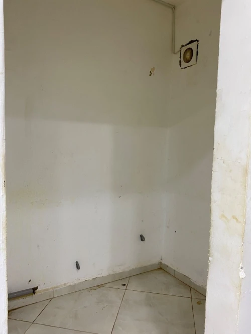 Location Local Oran Es senia