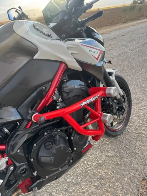 Kawasaki Z900 