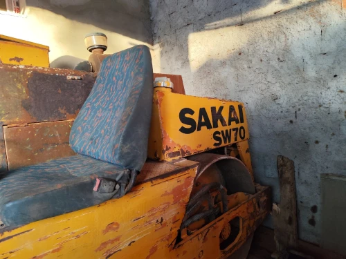 2 Compacteur sakai 