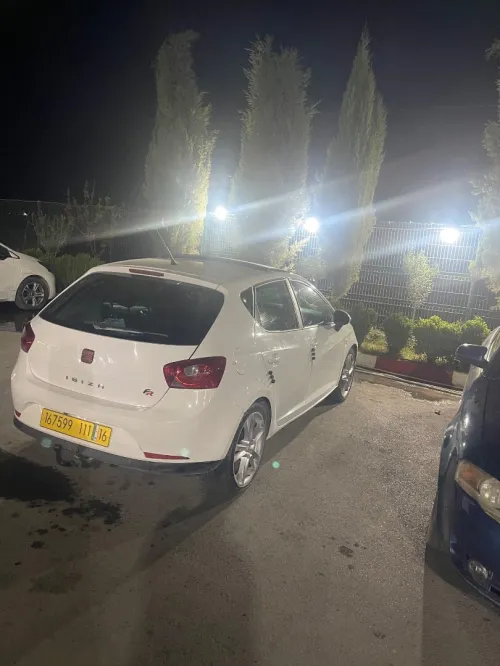 Volkswagen Ibiza 2011 Loca
