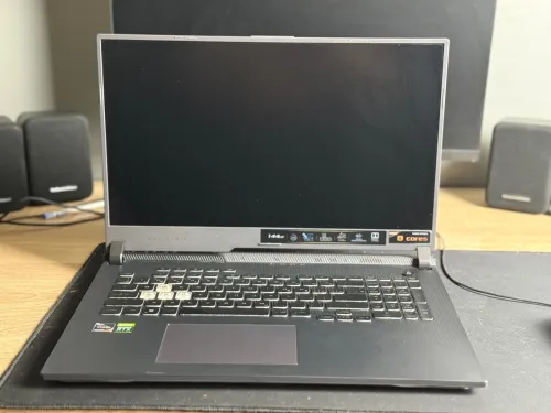 ASUS ROG STRIX G713 RYZEN 7 5800H 16GB RAM 512GB SSD RTX 3050 TI