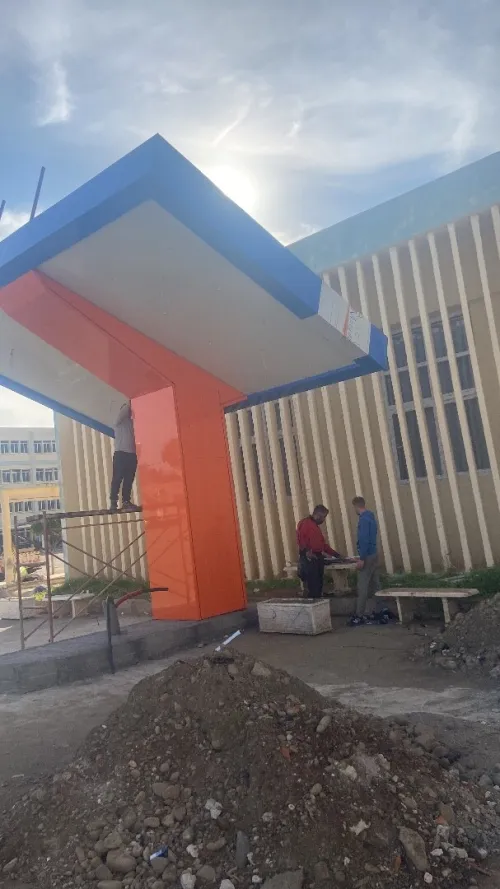 Habillage façades  allucoband et mur rideaux