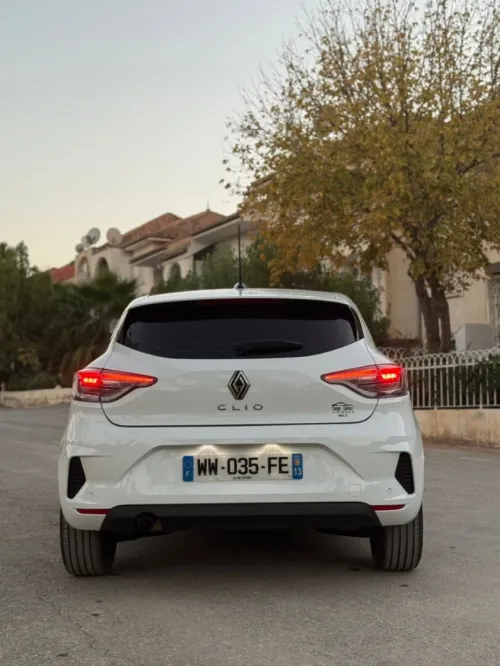 Renault Clio 5  2024 Evolution