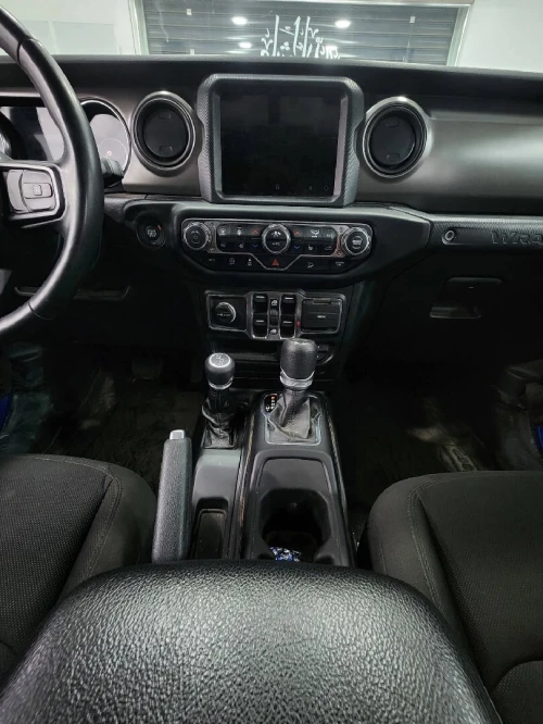 Jeep Wrangler 2023 Sahara