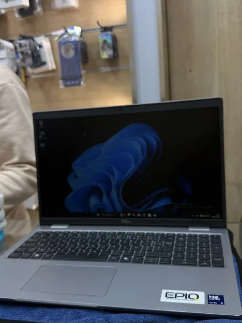Dell precision 3590