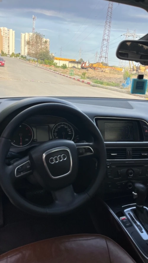 Audi Q5 2011 Off Road