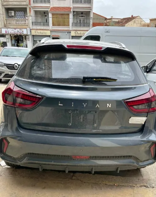 Geely Livan x3 pro 2026 