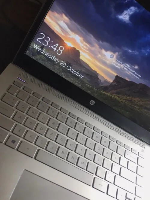 PC Portable HP  Intel Core i3 7eme Génération  8 Go RAM  SSD 128 Go  14
