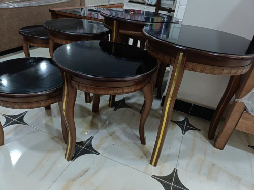 Tables gigantes