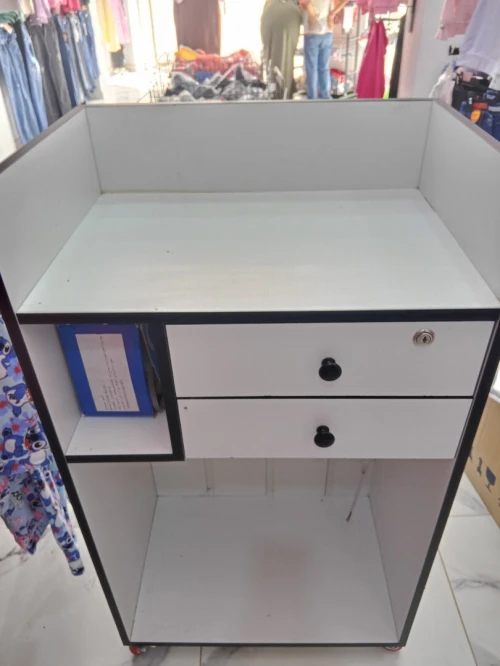 Caisse pour boutique
