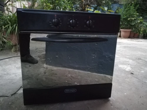 FOUR DELONGHI 