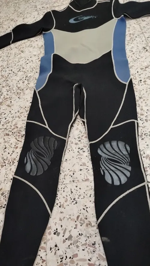 Tenue de plongée XL 