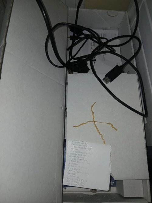 Ps5 fat flashé 11.40 état 10/10 n9ay