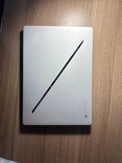 ASUS ROG Zephyrus G14 État Excellent