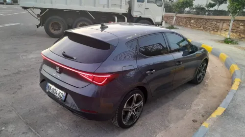 Seat Leon 2021 HOLA
