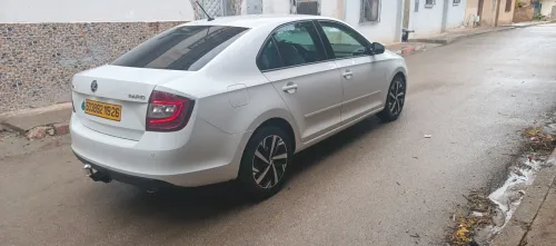 Skoda Rapid 2019 Ambition