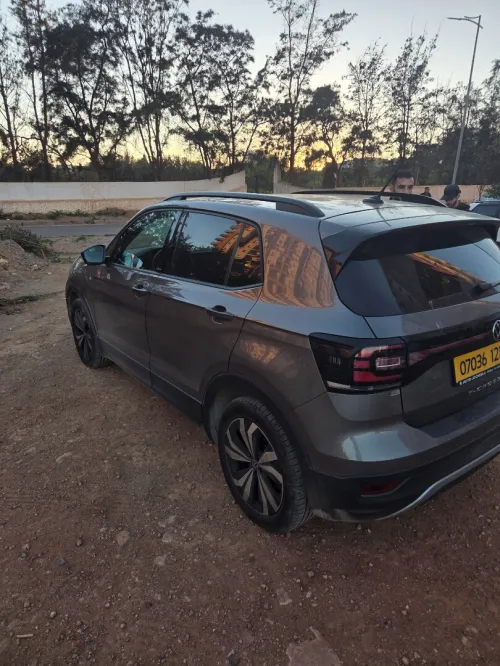 Volkswagen T crosd 2021 Active