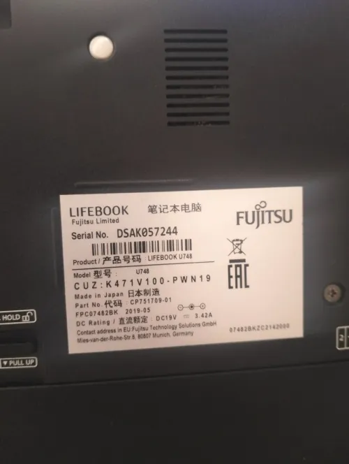 Laptop Fujitsu lifebook U748