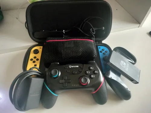 Nintendo switch flashe edition Fortnite 128GB