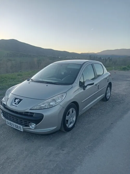 Peugeot 207 2008 207