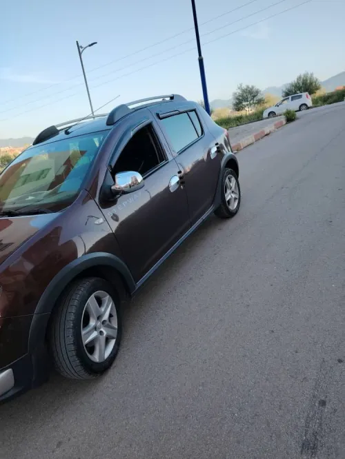 Aston Martin Dacia sandero 2017 Stepway