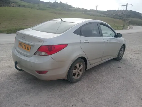 Hyundai Accent RB  4 portes 2014 Accent RB  4 portes