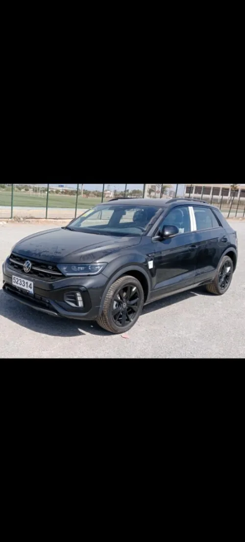 Volkswagen T-Roc 2025 R-lien black black