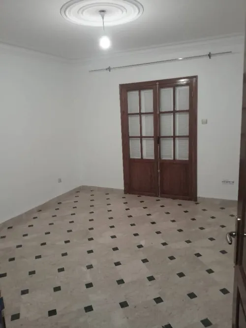 Location Appartement Niveau de villa F4 Alger Birkhadem