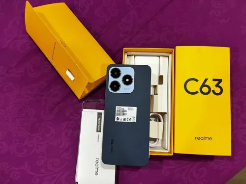 Realme C63