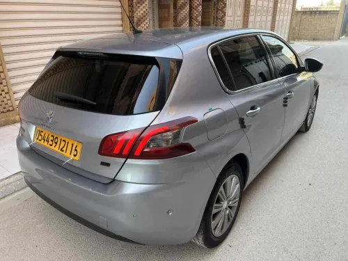 Peugeot 308 2021 