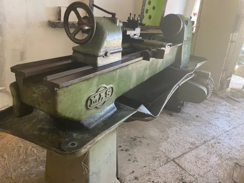 Tour a métaux