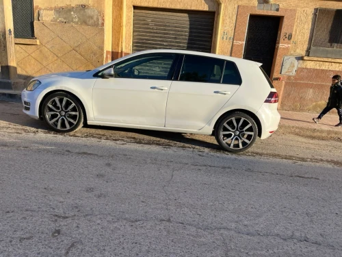 Volkswagen Golf 7 2017 Carat +