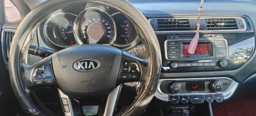 Kia Rio 5 portes 2015 Funny Facelift 