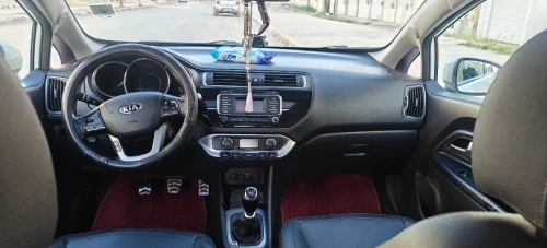 Kia Rio 5 portes 2015 Funny Facelift 