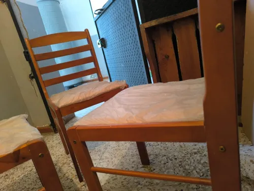 3 chaises