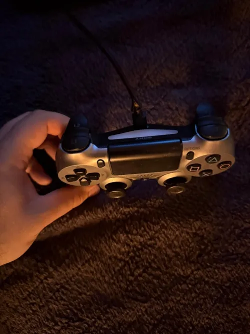 PLAYSTATION 4 ÉDITION BATMAN ARKHAM KNIGHT