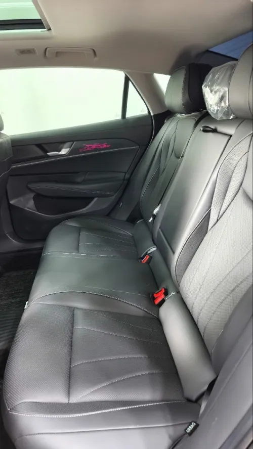 Volkswagen Passat 2025 Pro