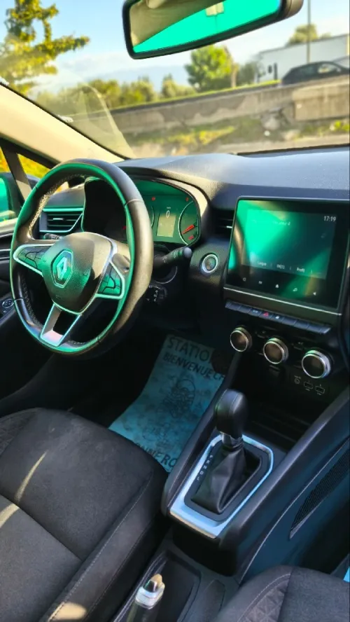Renault Clio 5  2023 