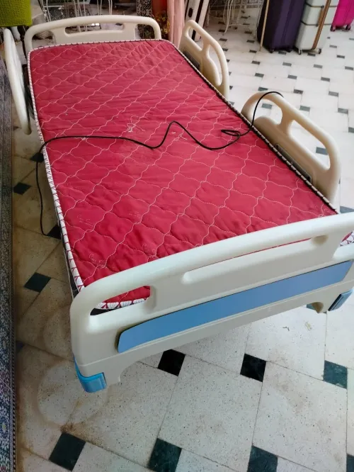 Lit médicalisé électrique multe position