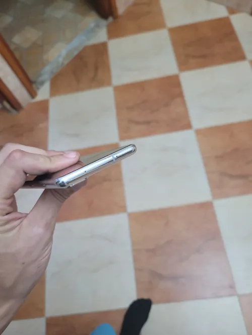 Samsung Galaxy s20 fe duos 6gb ram 128gb